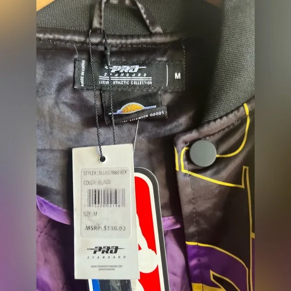 LA Lakers NBA Jacket Pro Standard Mens Medium Black Mashup Satin Bomber - Picture 7 of 11